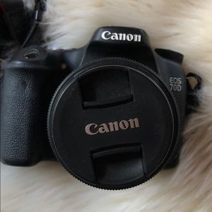 Broken Canon 70D (BODY ONLY)